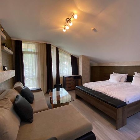Deluxe 707 Apartment โบโรเวทส์ ภายนอก รูปภาพ