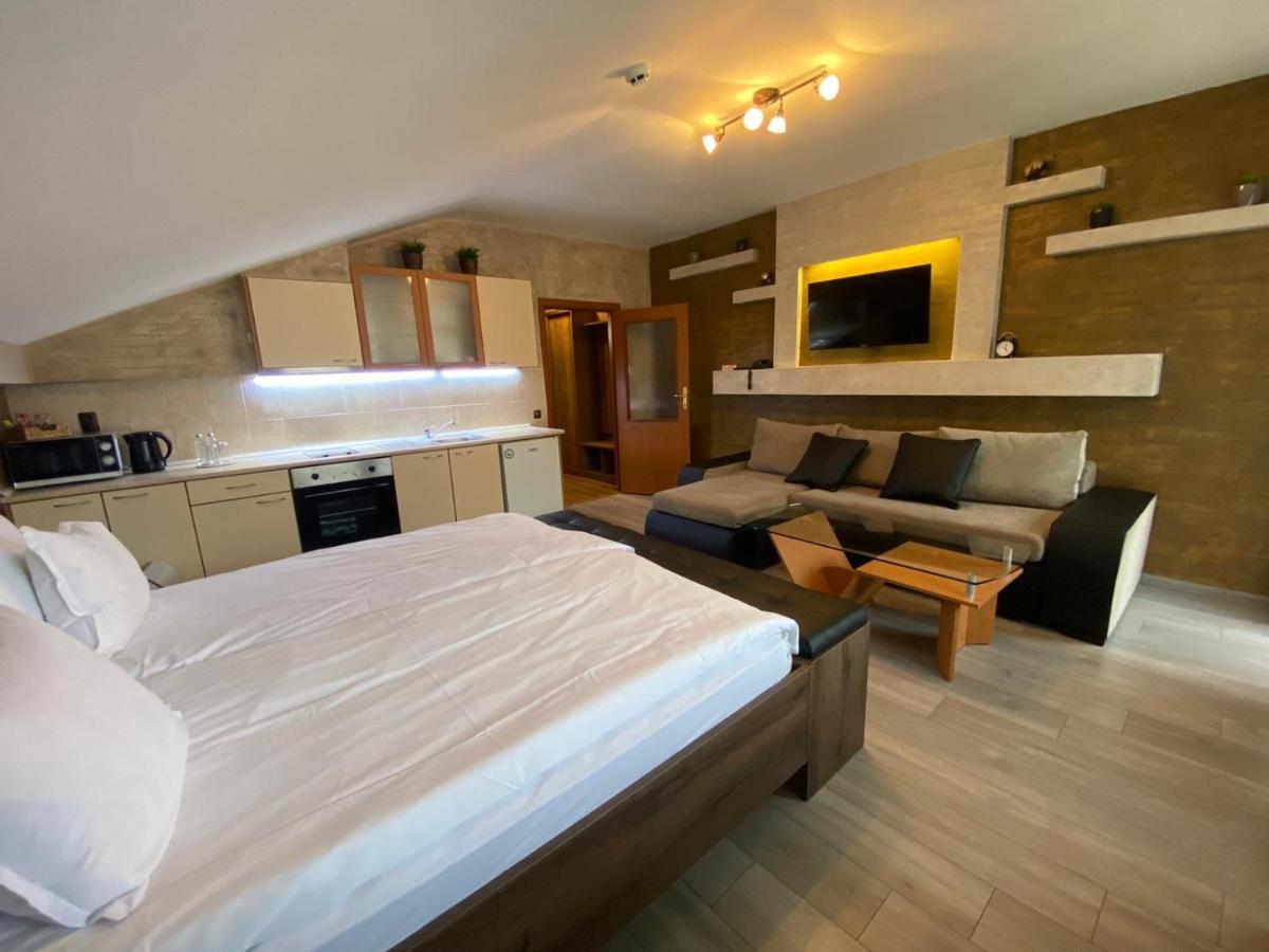 Deluxe 707 Apartment โบโรเวทส์ ภายนอก รูปภาพ