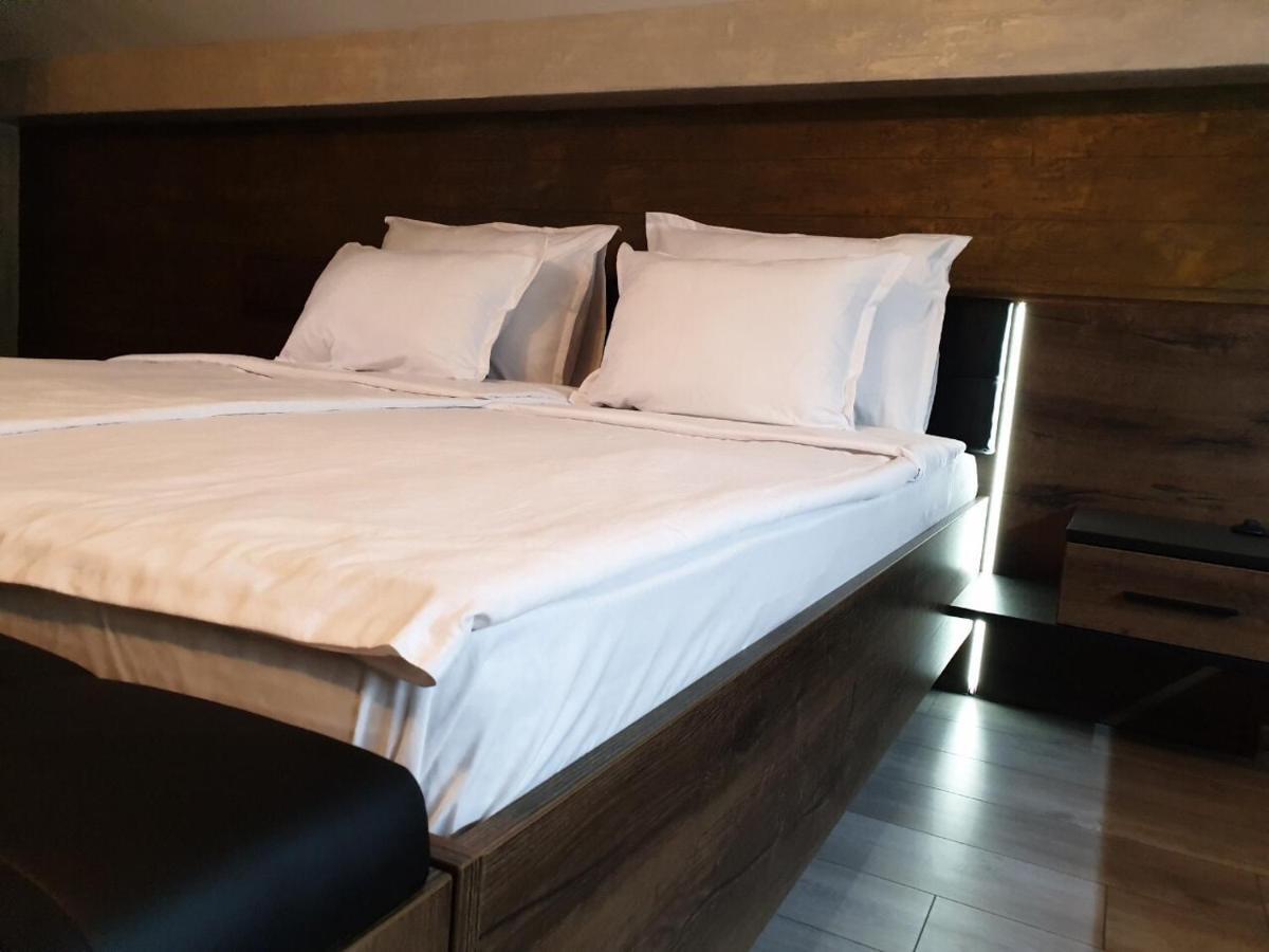 Deluxe 707 Apartment โบโรเวทส์ ภายนอก รูปภาพ